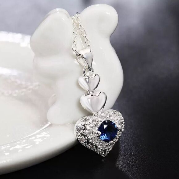 The Something Blue Heart pendant necklace in sapphire and 925 - Picture 5 of 11